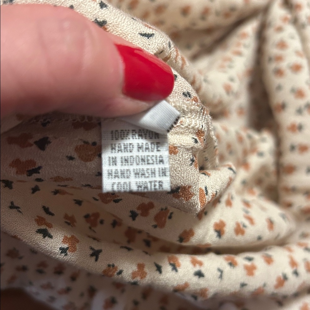 Aura Cream and Black Patterned Long Sleeve Dress - Picture 5 of 5